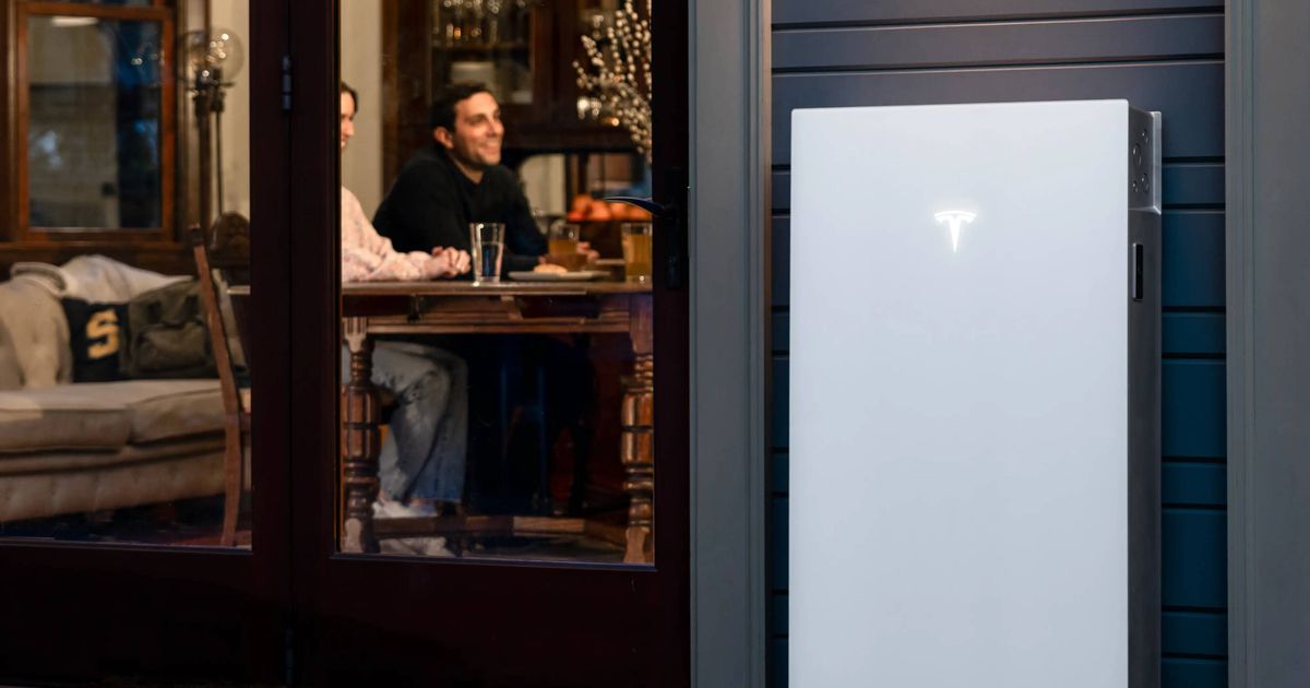 Tesla представила новую 3-фазную Powerwall 3P для обеспечения дома аварийным электроснабжением