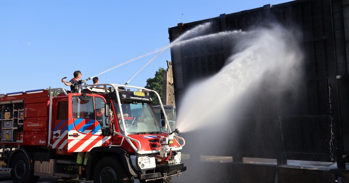 Code Rood Betoging Morgen code rood in heel Nederland: KNMI waarschuwt voor extreme hitte