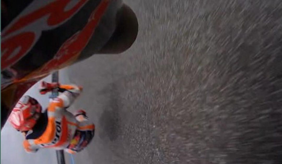 VIDEO MotoGP Thai: Marc Marquez, un incidente pazzesco