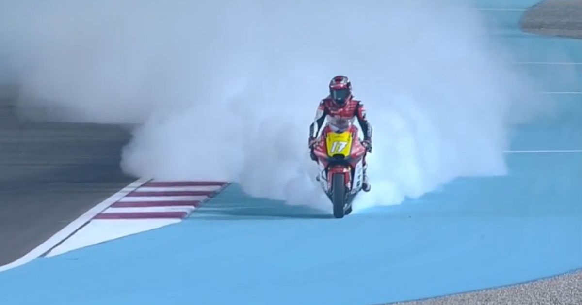 Moto2 Qatar: pole da record di Roberts, decide la bandiera rossa