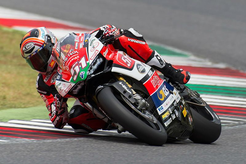 CIV Mugello Michele Pirro in pole provvisoria tra le Superbike