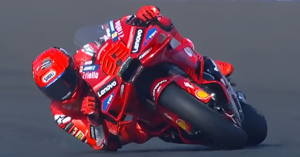 MotoGP Qatar: Marc Marquez imbattibile, pole da record! Bagnaia a terra
