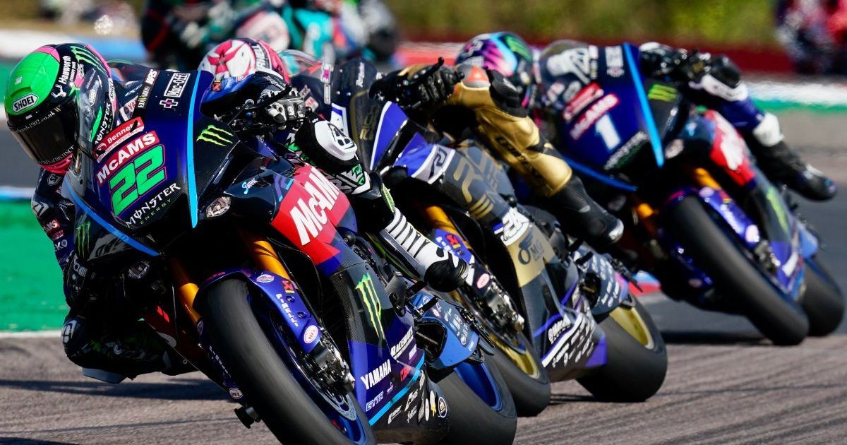 O'Halloran, Mackenzie, Ray: volata a 3 nel British Superbike in 0"165