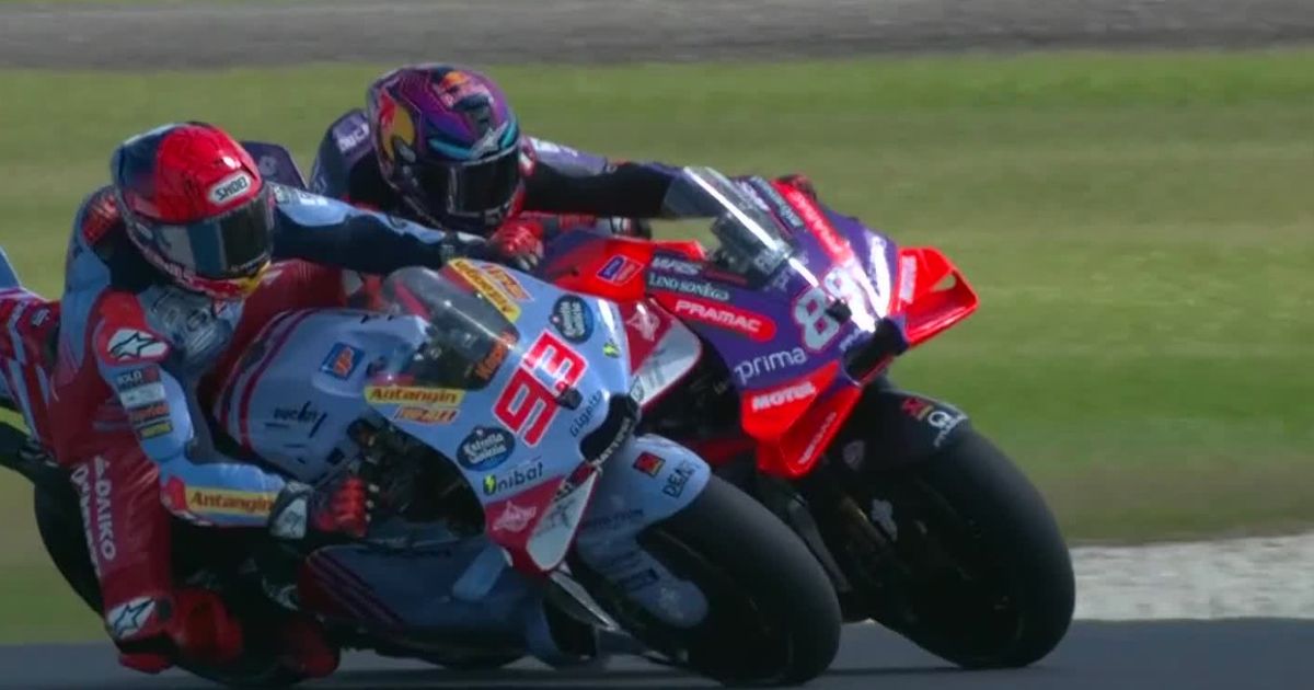 MotoGP Australia: Marc Marquez piega Martin e dà una mano a Bagnaia