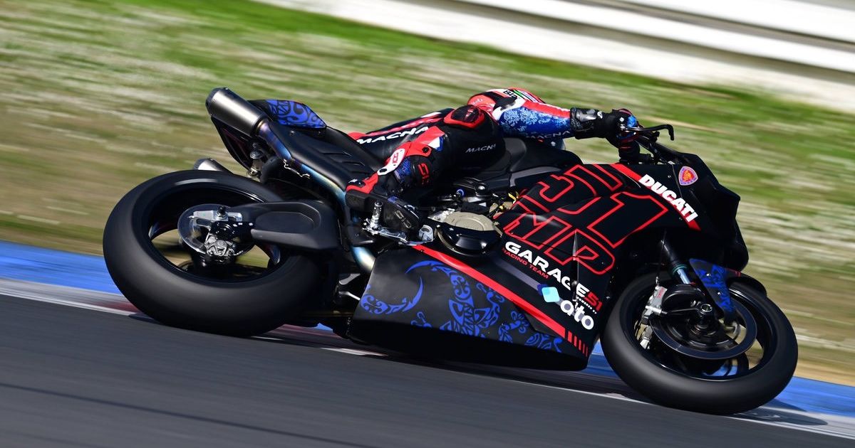 Michele Pirro di nuovo in pista a Vallelunga con la Ducati V4 del CIV ...