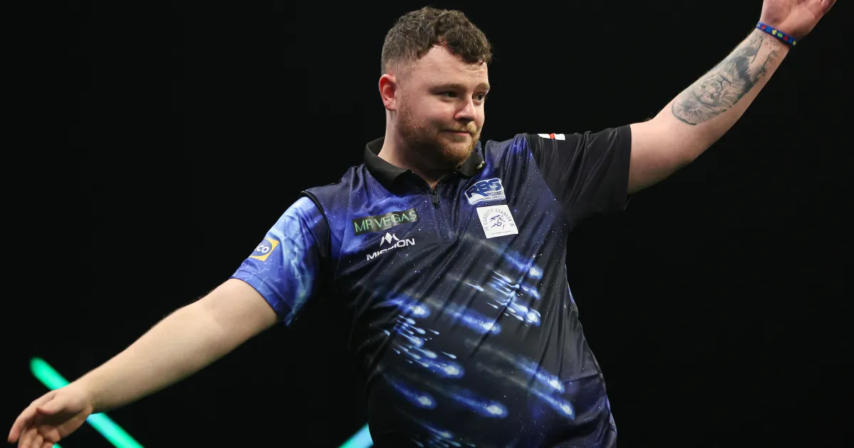 Josh Rock wint zonder te overtuigen in straight sets van Rhys Griffin