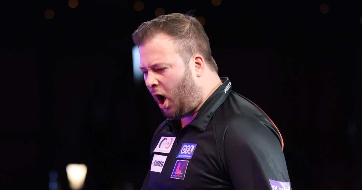 Alexander Merkx wint Nederlandse strijd op Lakeside; Rhian O'Sullivan ...
