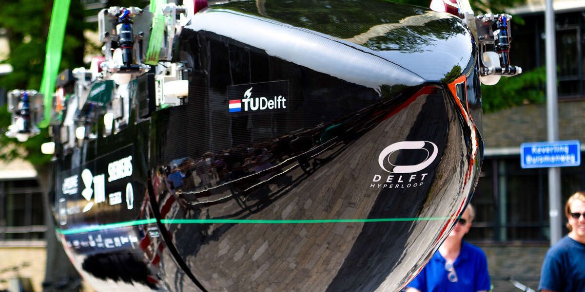 Delft Hyperloop volop in de prijzen tijdens European Hyperloop Week