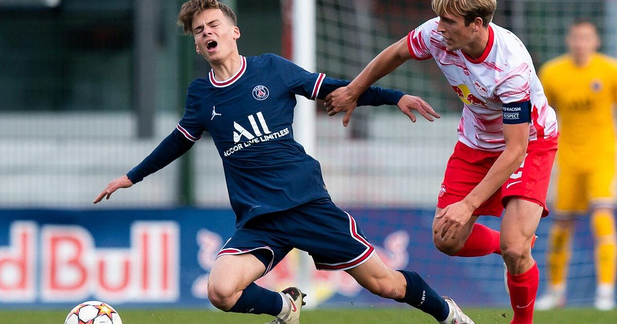 Edouard Michut et cinq joueurs expulsés vers le loft du PSG