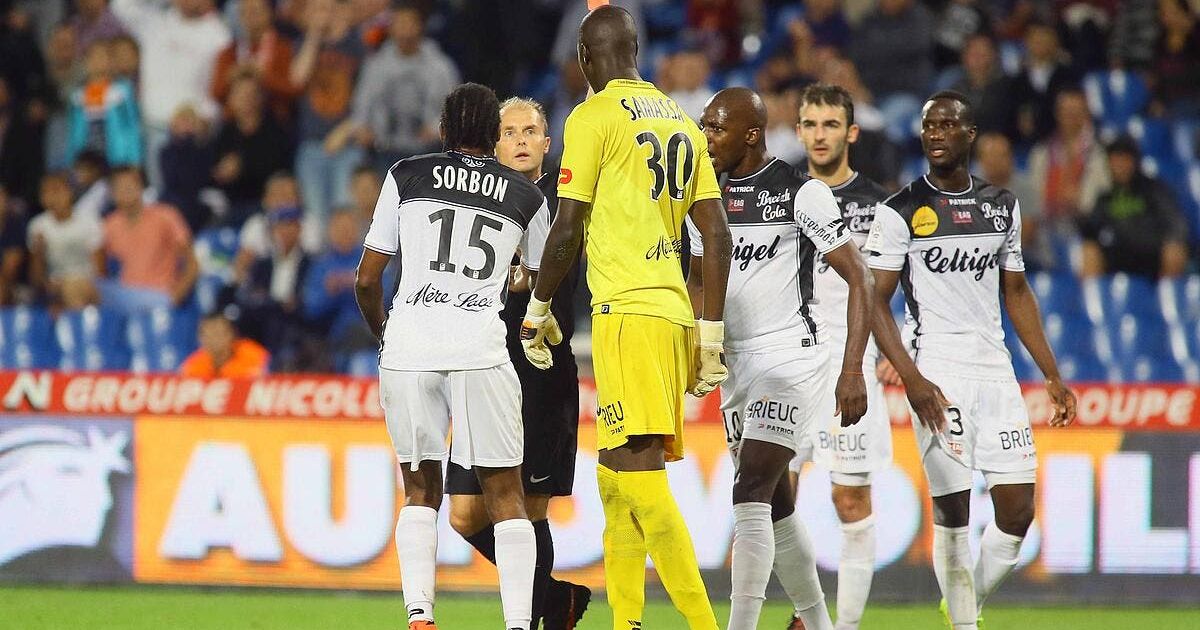 Guingamp, et les arbitres qui « vont à la mine — free download