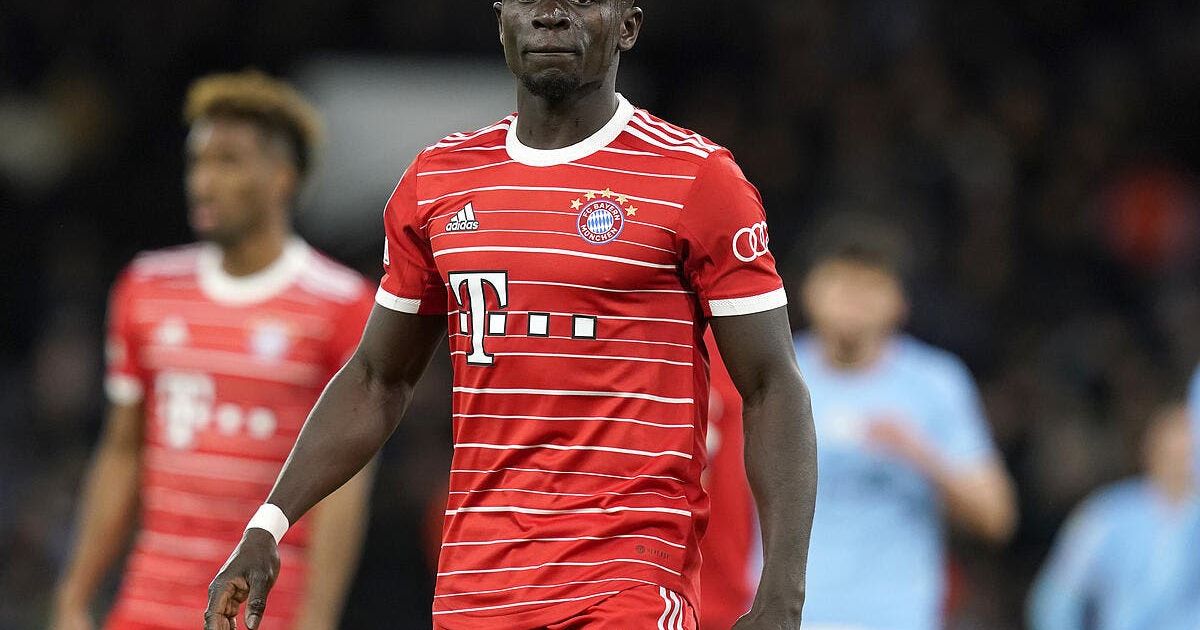 OM Les Supporters Interpellent Sadio Man 