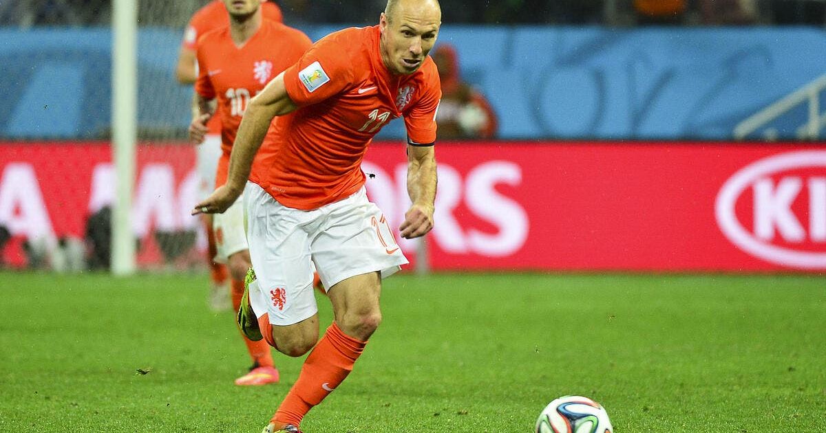 Robben met un vent terrible à Van Gaal et à Man Utd en direct