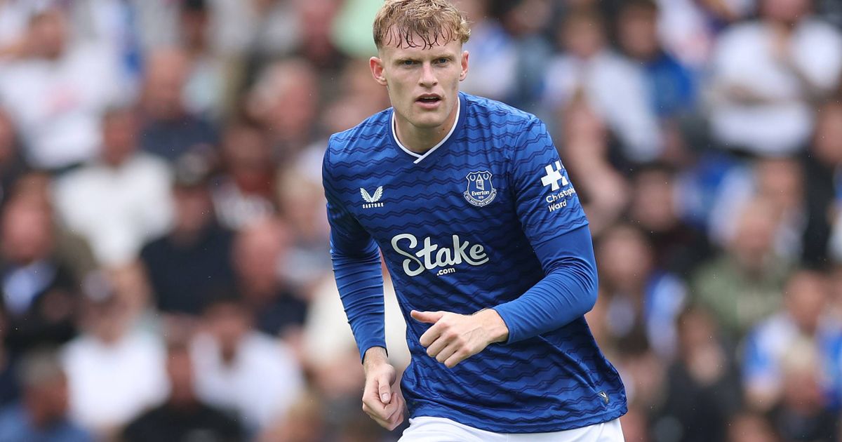 Transfer rumour roundup: Man Utd revive Branthwaite pursuit; Chelsea ...