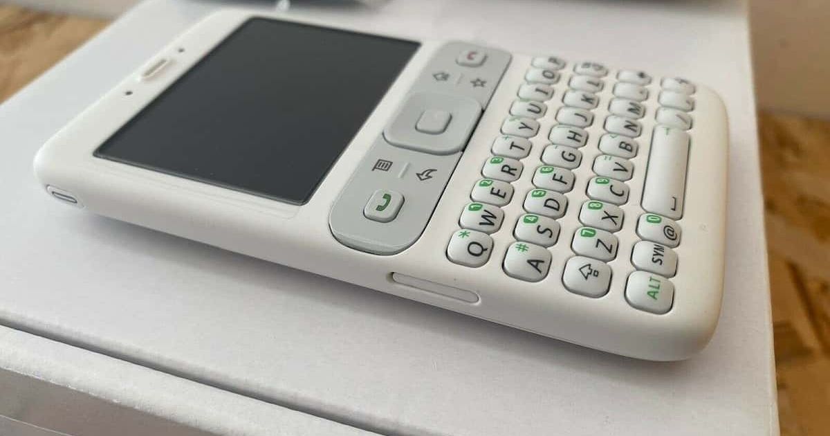 The prototype of the first Android goes on sale on eBay