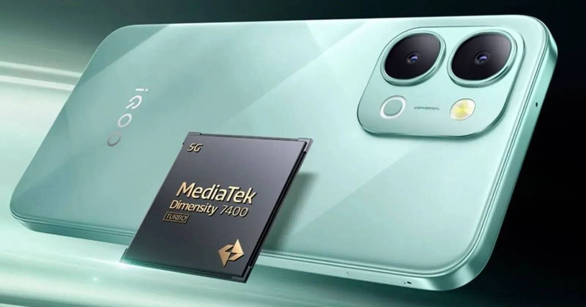 iQOO Z11 Just Revealed Its Screen, And It’s Curved Now iQOO Z11 Just Revealed Its Screen, And It’s Curved Now
