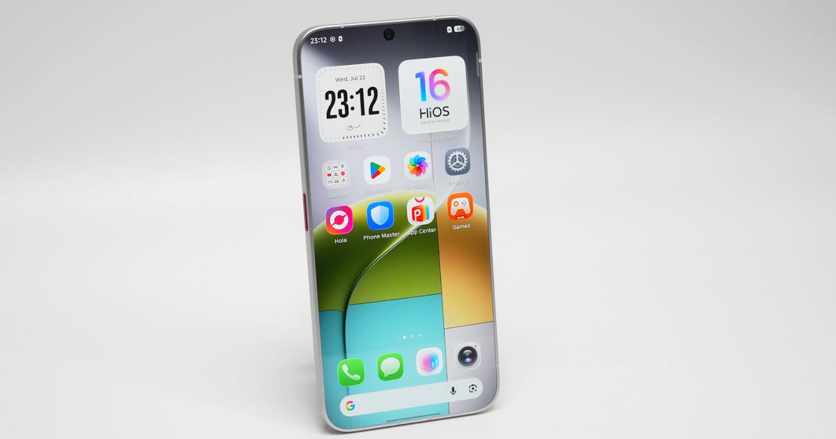 TECNO’s 0mm Display Border Concept May Change Smartphone Design Forever TECNO’s 0mm Display Border Concept May Change Smartphone Design Forever