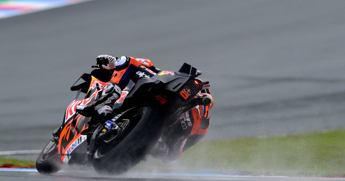 MotoGP Thai Grand Prix: Rain expected to shake up Sunday race