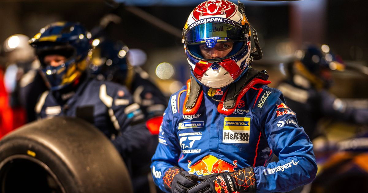 Max Verstappen op koers voor zege in 24 uur Nürburgring