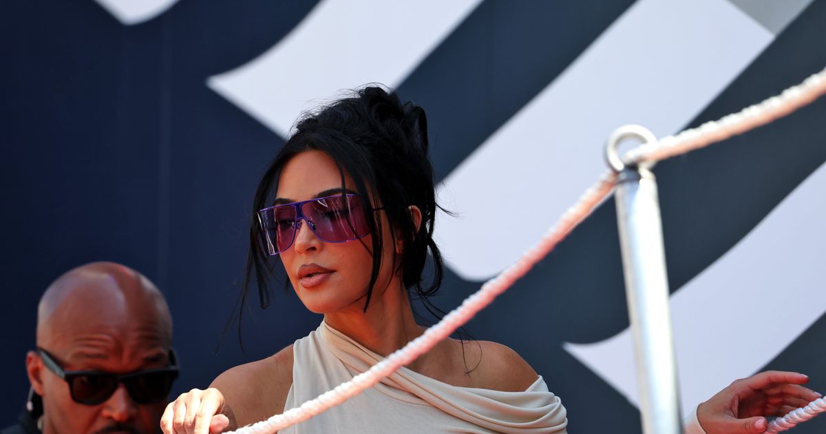 Kim Kardashian ignores Sky F1's Martin Brundle during Monaco GP grid walk