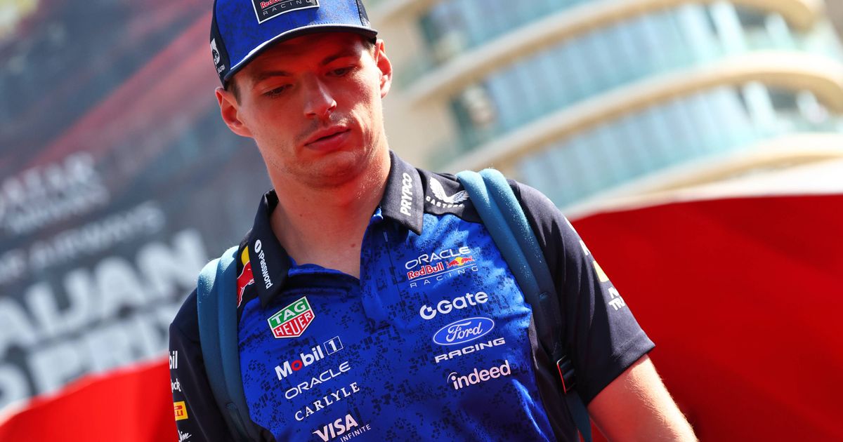Max Verstappen furious after engine problems: 'Fuck off!'