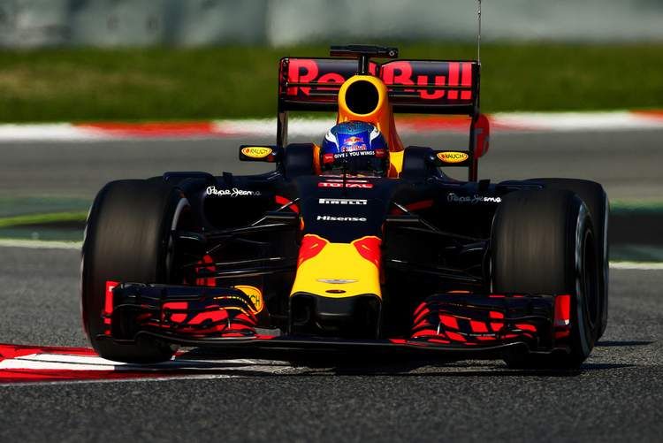 GRANDPRIX247 | Barcelona Test Day 2: Verstappen back on top