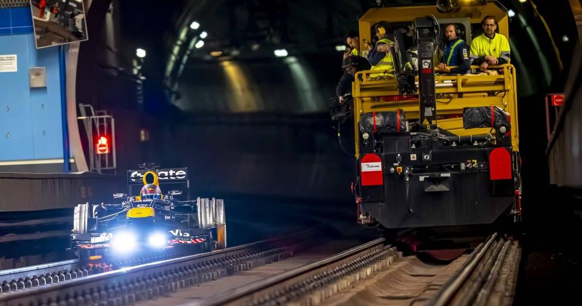 red-bull-racing-takes-title-winning-rb8-formula-1-car-underground-on