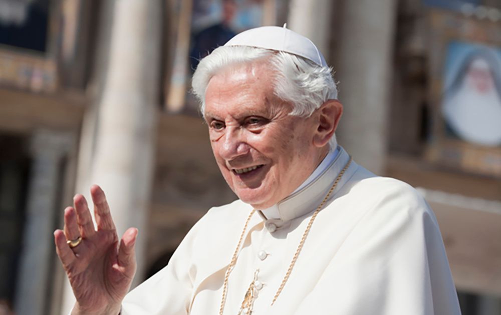 ‘Gepensioneerde’ Paus Benedictus XVI overleden op 95-jarige leeftijd