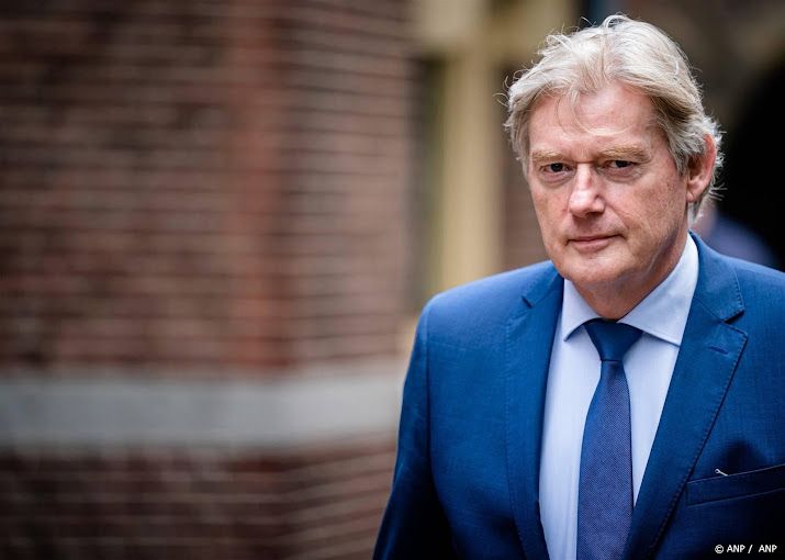Martin Van Rijn Martin van Rijn uit kritiek op uitlekken van einde Op1