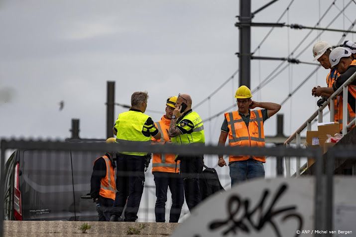 Politie houdt 'nadrukkelijk' rekening met misdrijf spoorstoring