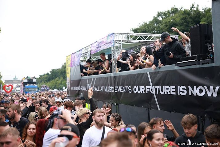 Honderden ravers behandeld tijdens technoparade in Berlijn
