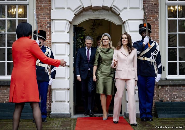 Máxima spreekt met slachtoffers huiselijk geweld: 'heel dapper'