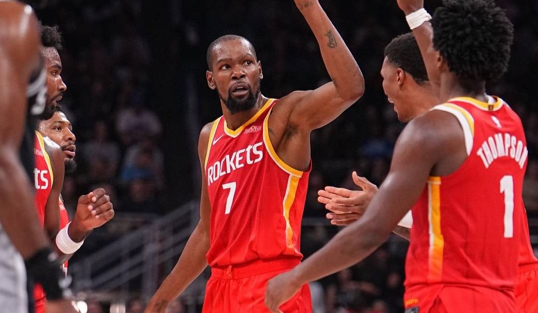 Amen Thompson stoppa Wembanyama: così i Rockets battono gli Spurs ad Austin