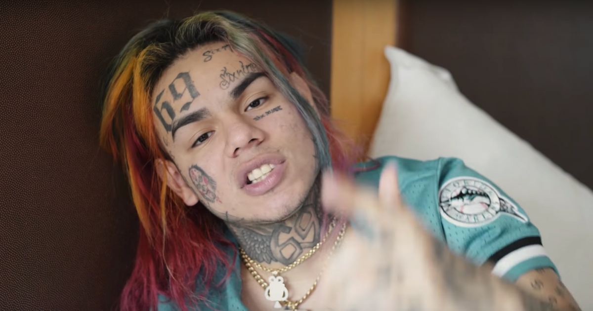 6ix9ine bij Montreality over o.a. Tupac, DMX, 50 Cent, zangskills en ...