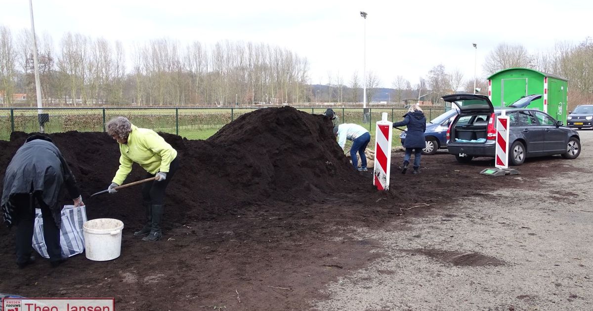 IJzige koude weerhoudt inwoners ervan om gratis compost op te halen