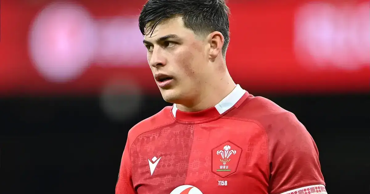Louis Rees-Zammit admits there's one player faster than him