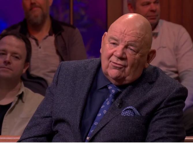 -Edwin Versteeg- Wie controleert de controleurs?