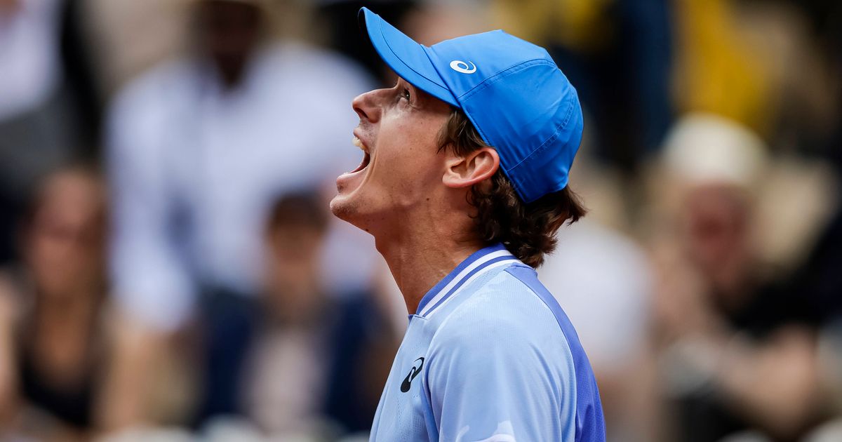 De Minaur 'Regrets' Furious Racket Throw After Loss To Sinner At Davis Cup