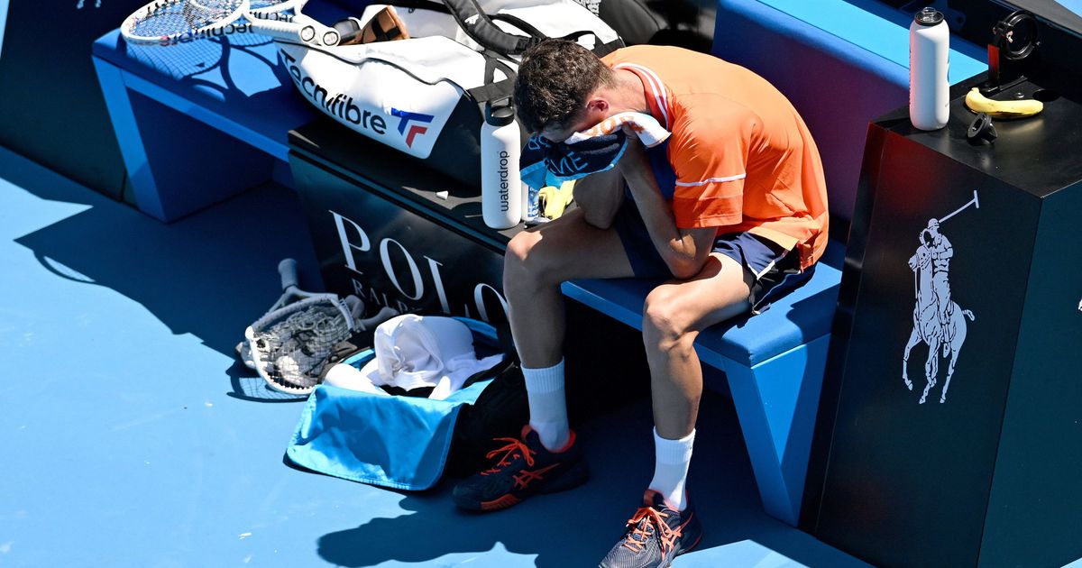 (VIDEO) French tennis star who hit spectator at Roland Garros throws ...