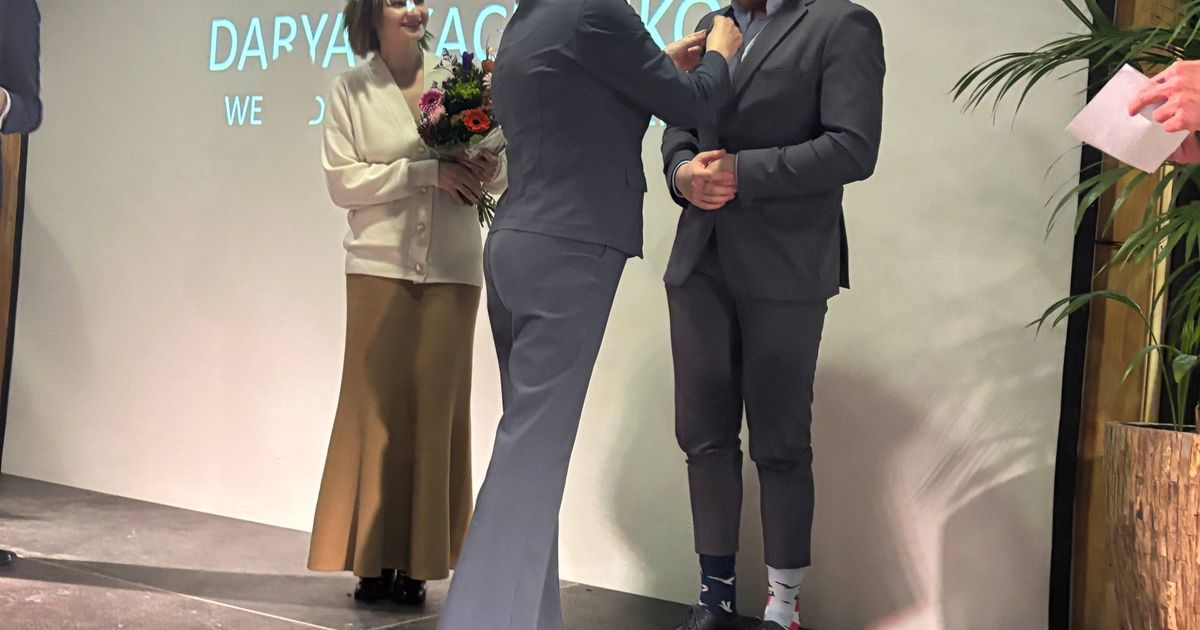 Wagenings Erezilver voor damkampioenen Jan Groenendijk en Darya Tkachenko