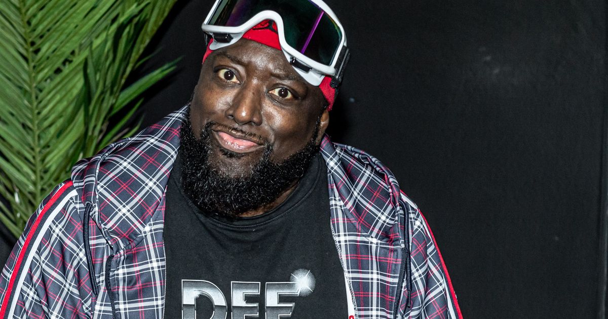 Doekoe Rapper Def Rhymz (53) overleden, bekend van de hits Schudden en Doekoe ...