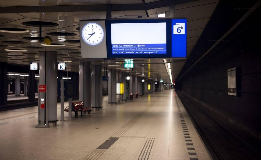 Rechter doet dinsdagmiddag uitspraak over ov-staking