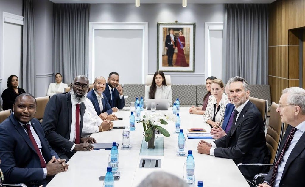 Nieuwe Curaçaose kabinet Pisas III beëdigd