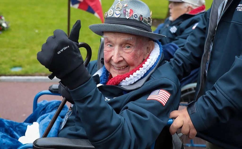 TikTok-ster en oorlogsveteraan 'Papa Jake' (102) overleden