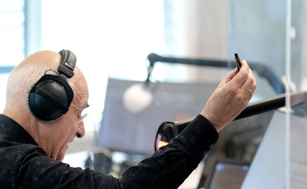 Frits Spits stopt na 52 jaar als radiomaker