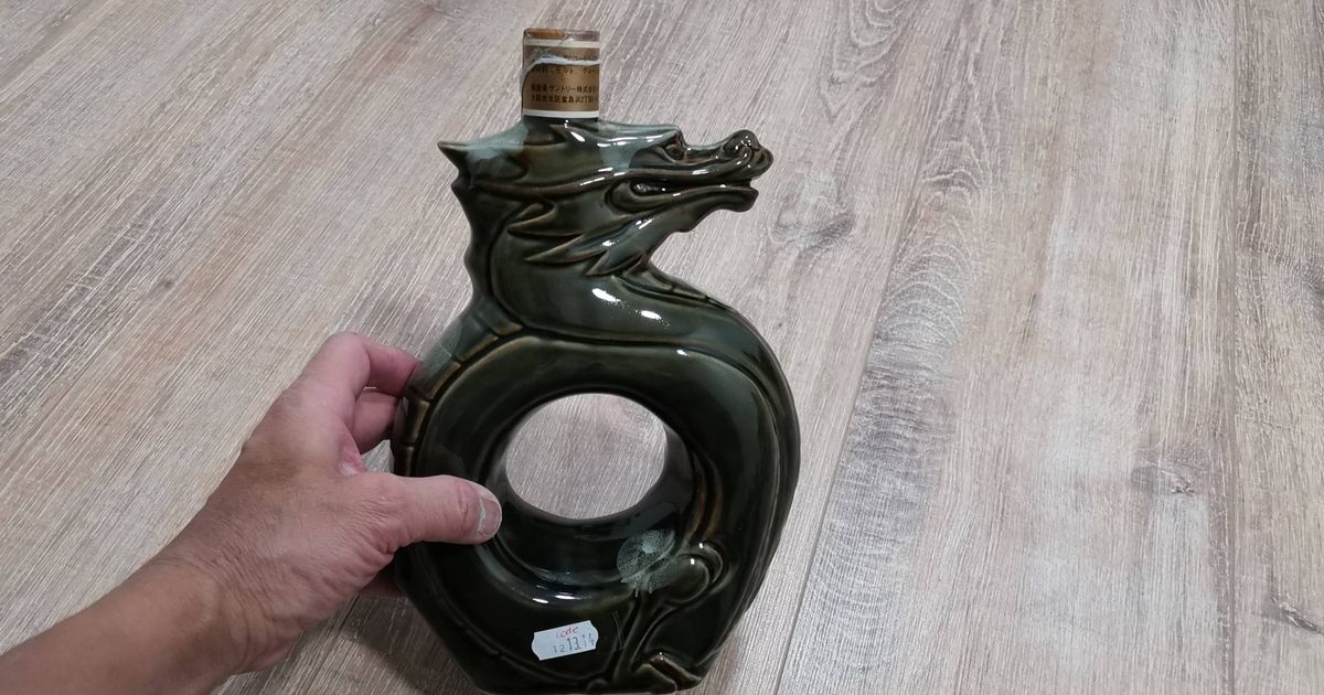 suntory-drakenfles-simon.jpg