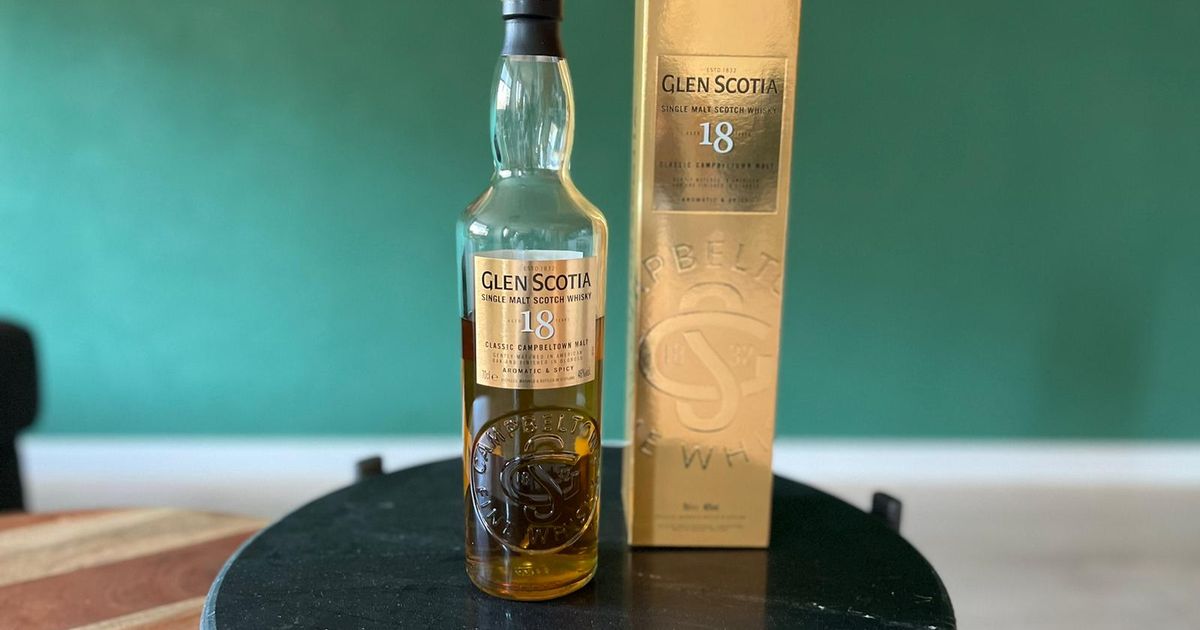 Glen Scotia 18 Year Old Whisky Review: Honey Gold, Salty and a bit Dry