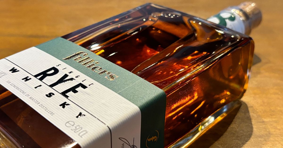 Filliers 8-Year-Old Single Rye Whisky Review: spices and caramel sweetness