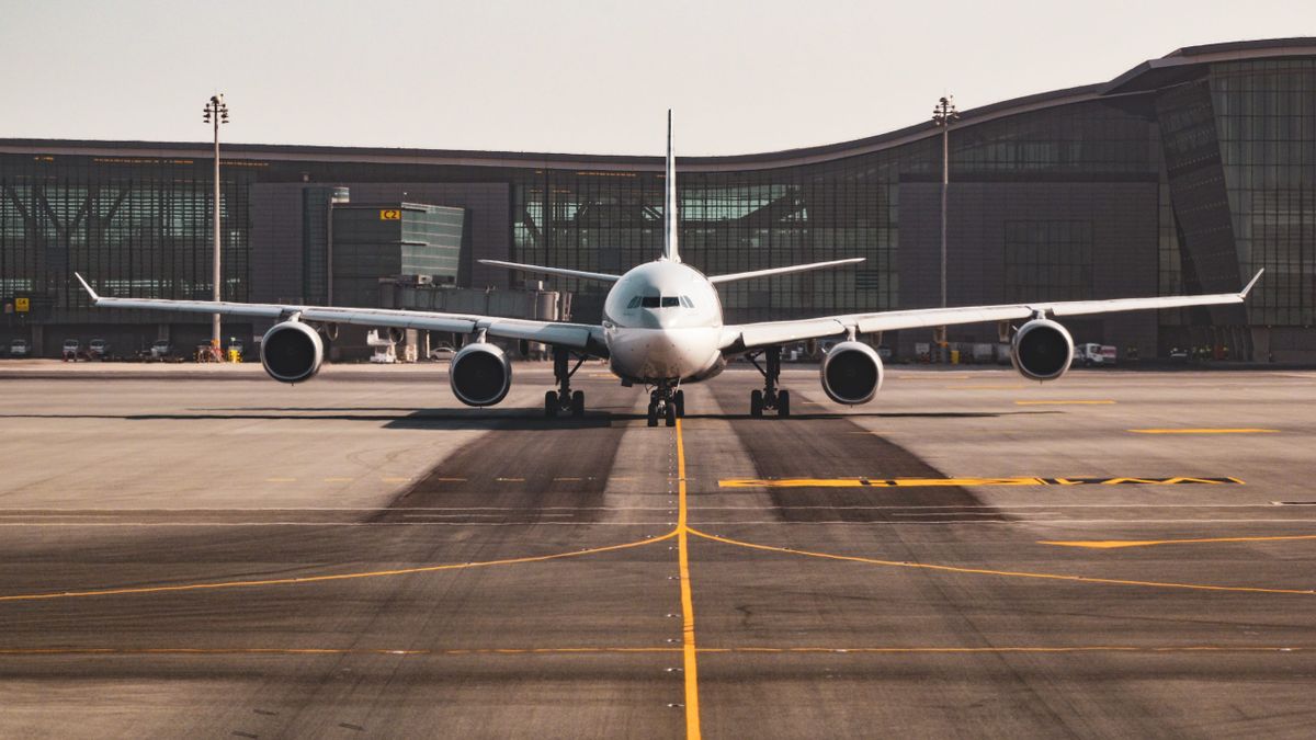 Luchthavens gaan mensen weigeren zonder corona-paspoort