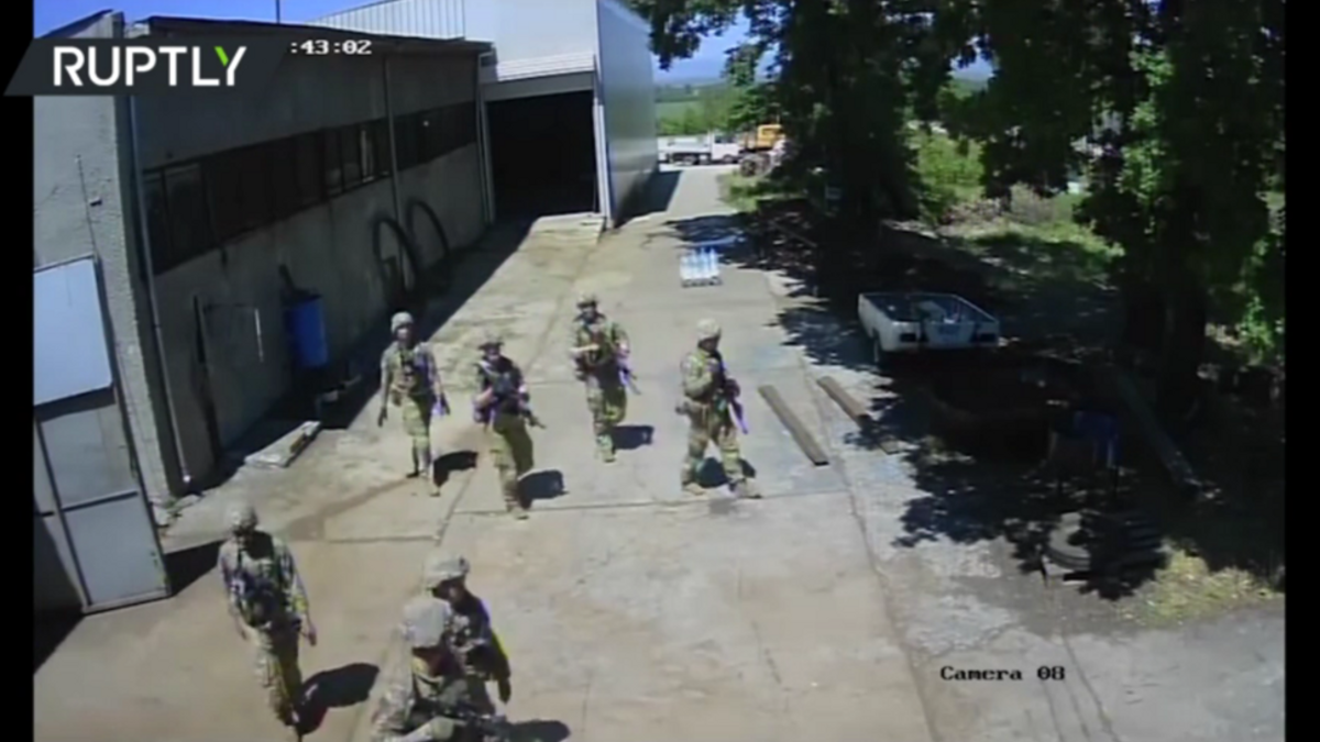 Amerikaanse soldaten bestormen per ongeluk fabriek in Bulgarije tijdens NAVO-oefening