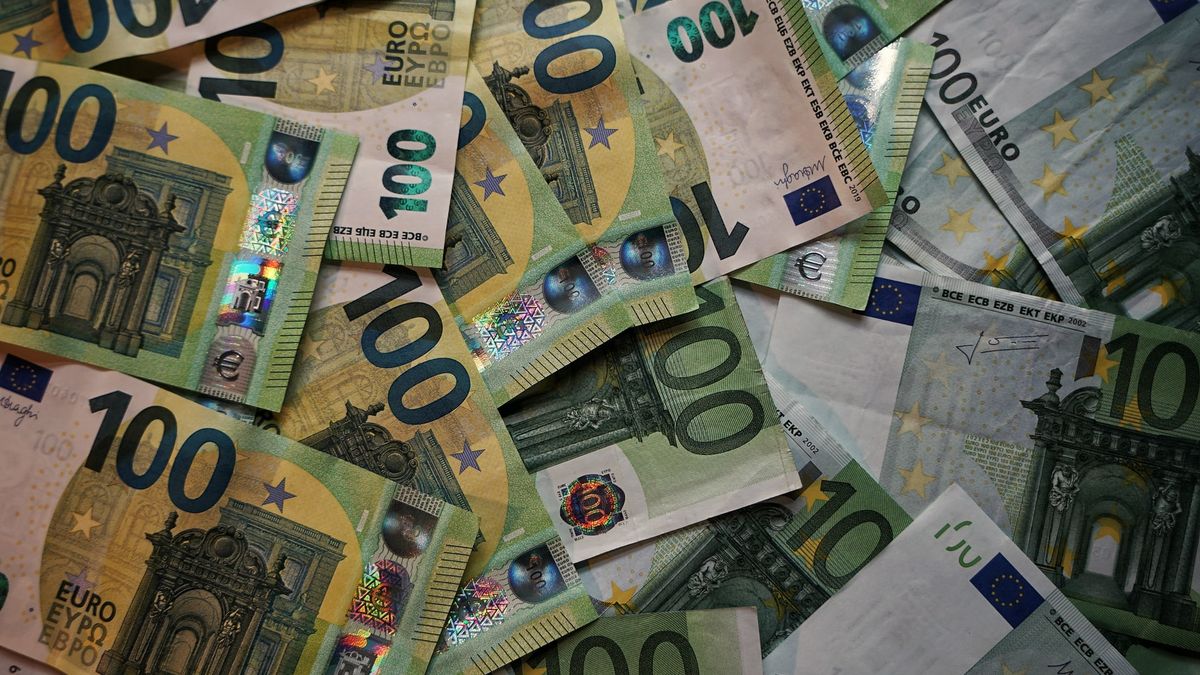 Rabobank raakt flink bedrag kwijt door slinkse witwastruc: vals geld omgewisseld